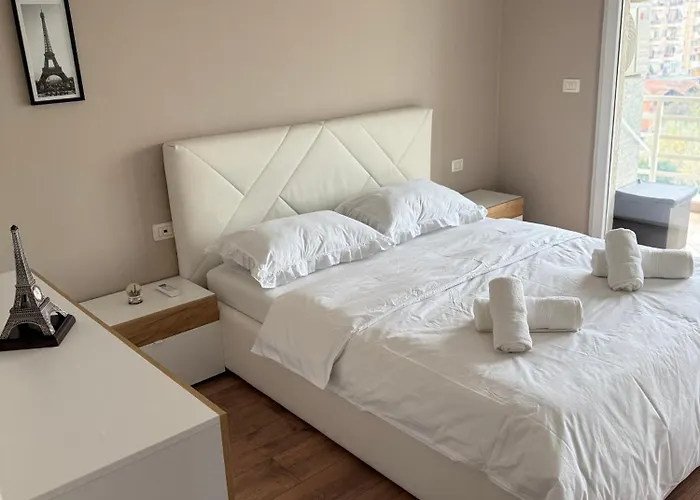 Troyes 公寓 地拉那