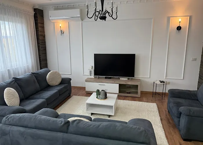 Troyes 公寓 地拉那