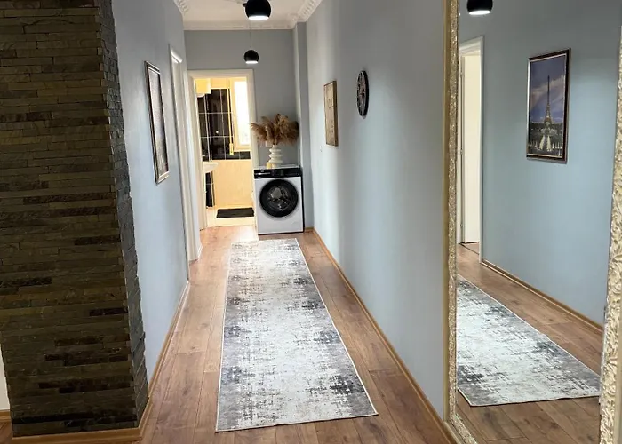 公寓 Troyes 地拉那